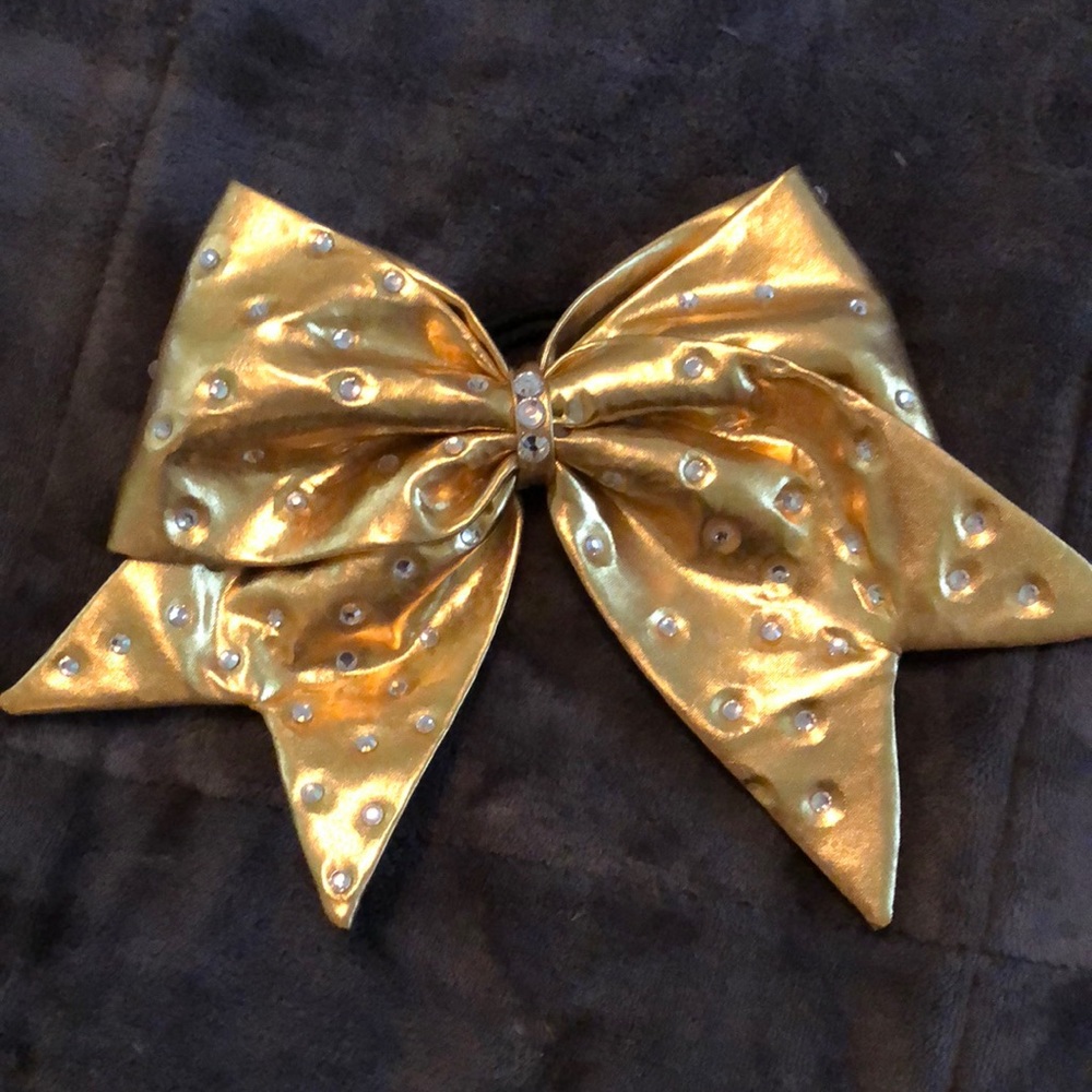 cheer bow